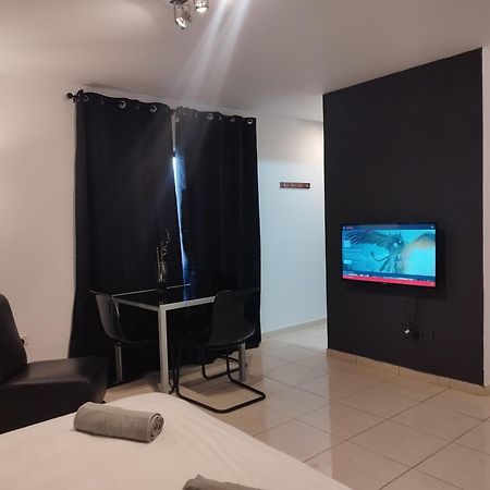 303 St Lazaros View Studio Larnaca Dış mekan fotoğraf